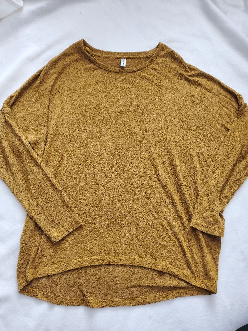 Women’s Relaxed Long-Sleeve Crewneck Top in Mustard